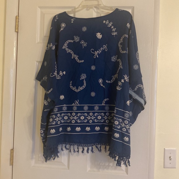 Blue Spring Poncho - Picture 4 of 4